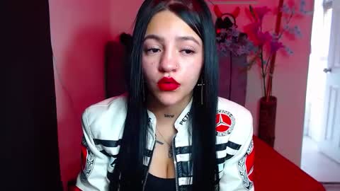 Snapshot of millacounisslosexanal chatting on September 2025 01:55:01 PM Violeta online show from September 2025 01:55:01 PM