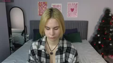 Hello  Im Mila online show from January 2026 01:32:01 AM