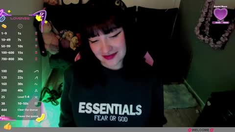 millandiux online show from October 2025 11:57:01 PM