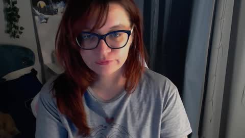 Milla online show from November 2025 09:39:01 PM