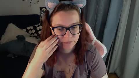 Snapshot of millapoolys chatting on June 2026 02:04:01 PM Milla online show from June 2026 02:04:01 PM
