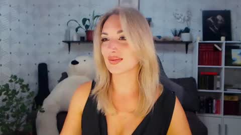 MillaXQueen online show from July 2026 04:11:01 PM