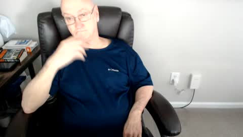 Snapshot of millenium0129 chatting on July 2026 06:01:02 PM millenium0129 online show from July 2026 06:01:02 PM
