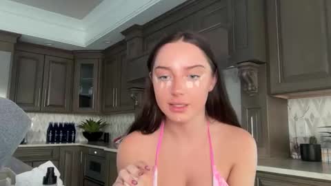 milliexhart online show from March 2026 10:16:01 PM