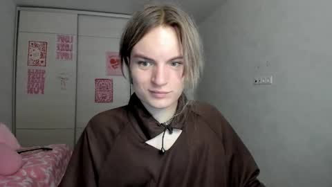 Snapshot of millikira006 chatting on May 2026 07:24:02 AM mili-kira online show from May 2026 07:24:02 AM