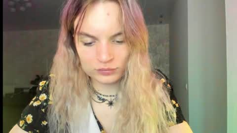 Snapshot of millikira006 chatting on May 2026 08:29:01 PM mili-kira online show from May 2026 08:29:01 PM