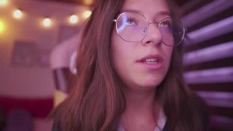 MILLY online show from December 2025 03:06:01 PM