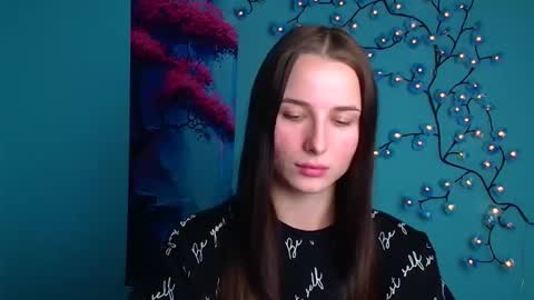 Milly online show from October 2025 11:33:02 AM