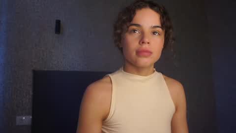 Snapshot of millyclaarss chatting on August 2026 01:20:01 PM Linda online show from August 2026 01:20:01 PM