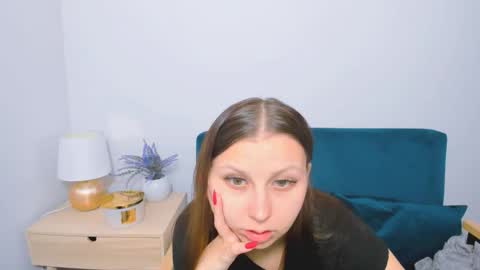 millycute online show from June 2026 03:40:02 PM