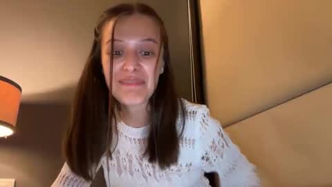 Milly online show from October 2025 10:05:02 AM