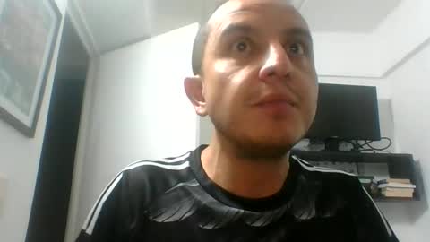 Snapshot of milo2024 chatting on October 2025 08:25:02 AM milo2024 online show from October 2025 08:25:02 AM