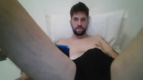Snapshot of milten1987 chatting on August 2026 10:52:02 PM milten1987 online show from August 2026 10:52:02 PM
