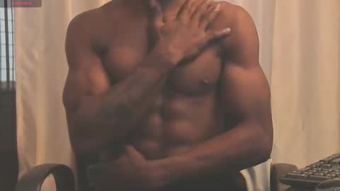 Miltonn online show from March 2025 10:21:02 PM