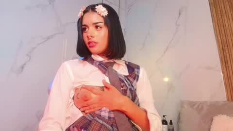 Snapshot of milu_carbajal_x chatting on July 2026 04:11:02 PM milu_carbajal_x online show from July 2026 04:11:02 PM