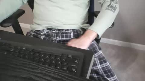 milwaukeebadger24 online show from October 2025 12:51:01 PM