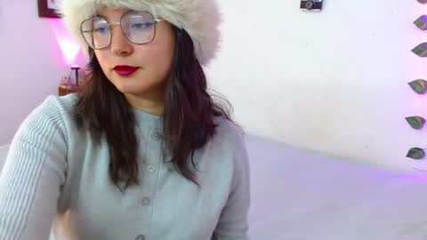 Snapshot of mily_baker chatting on June 2026 11:18:01 PM mily_baker online show from June 2026 11:18:01 PM
