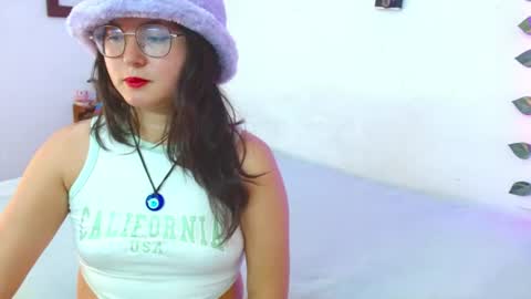 Snapshot of mily_baker chatting on June 2026 06:45:01 PM mily_baker online show from June 2026 06:45:01 PM