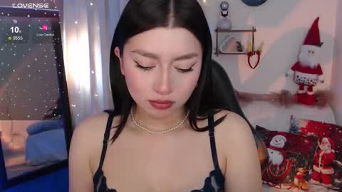 Mily online show from December 2025 01:15:01 PM