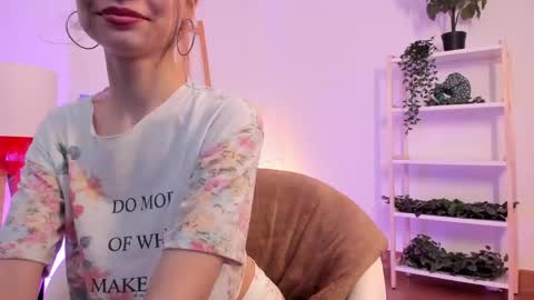 Mimi online show from May 2026 01:52:01 PM