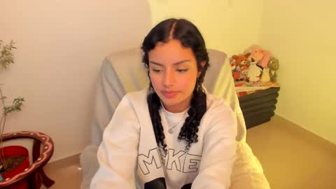 Mimii  online show from November 2025 02:44:02 AM