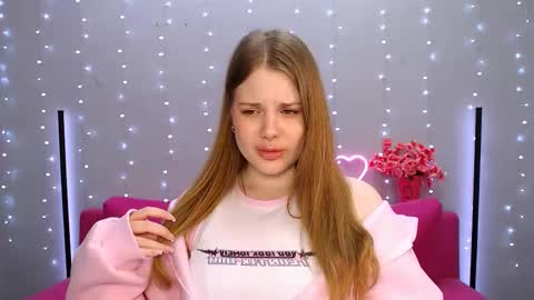 Kelly online show from March 2025 05:09:01 AM