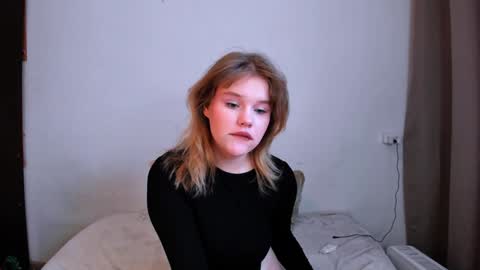 hi Im Mina  online show from January 2025 04:29:01 AM