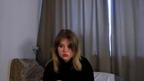 hi Im Mina  online show from January 2025 04:38:02 AM