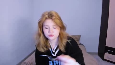 hi Im Mina  online show from November 2025 02:01:01 AM