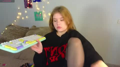 hi Im Mina  online show from April 2026 02:35:01 AM