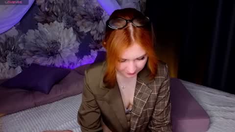 hi Im Mina  online show from July 2026 08:35:02 PM