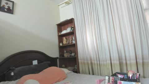 Amber online show from March 2026 10:10:02 PM