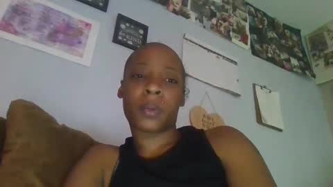 Snapshot of mini_luv chatting on December 2024 04:36:02 AM SLIPSLID online show from December 2024 04:36:02 AM