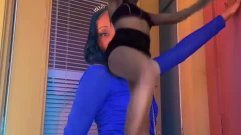 Snapshot of mini_luv chatting on February 2026 04:47:01 PM SLIPSLID online show from February 2026 04:47:01 PM