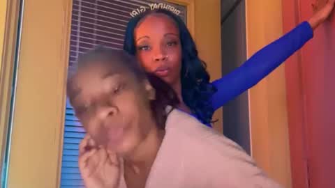 Snapshot of mini_luv chatting on March 2026 04:36:01 PM SLIPSLID online show from March 2026 04:36:01 PM
