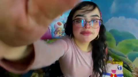 Snapshot of mini_rouse chatting on July 2026 07:11:01 PM Mini Rouse online show from July 2026 07:11:01 PM
