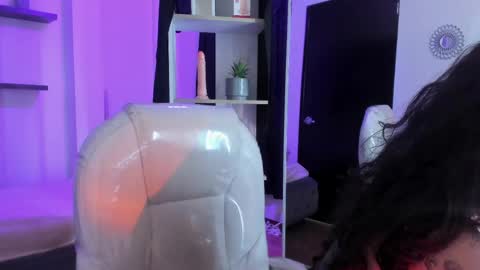 miniadelf online show from April 2026 09:26:02 PM