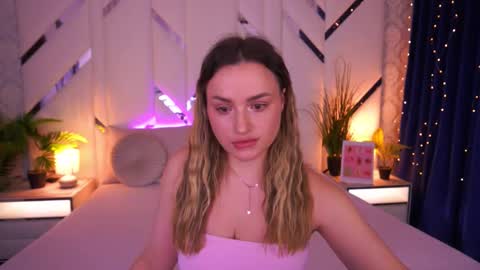 minifox_ online show from February 2026 09:04:02 AM