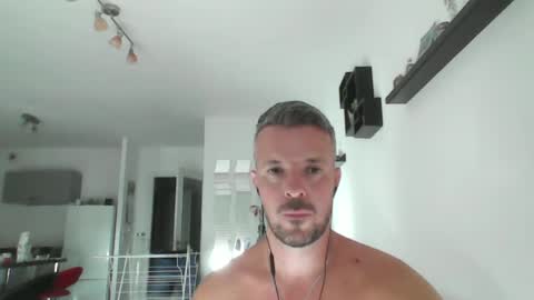 Snapshot of minka28 chatting on June 2026 05:04:02 PM minka28 online show from June 2026 05:04:02 PM