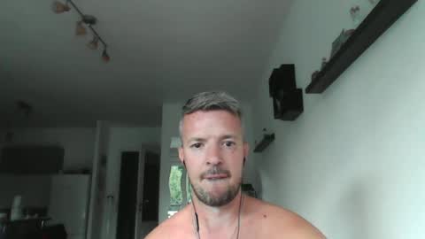 Snapshot of minka28 chatting on June 2026 05:04:02 PM minka28 online show from June 2026 05:04:02 PM