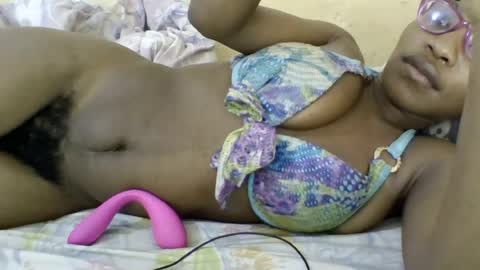 minlavine online show from July 2026 10:46:02 AM