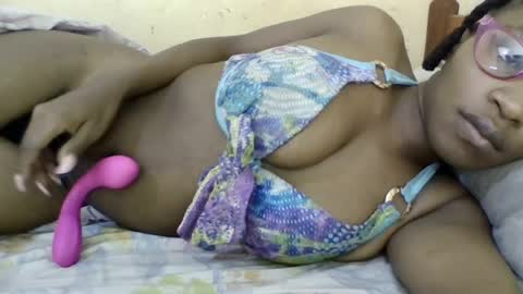 minlavine online show from July 2026 12:36:02 PM