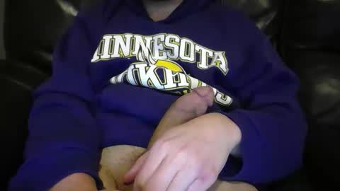 Snapshot of minnesotaguy2525 chatting on January 2025 12:48:02 AM Minnesota Guy online show from January 2025 12:48:02 AM