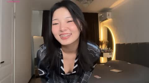 Snapshot of minnie_joy_ chatting on June 2026 01:36:01 PM Joy online show from June 2026 01:36:01 PM