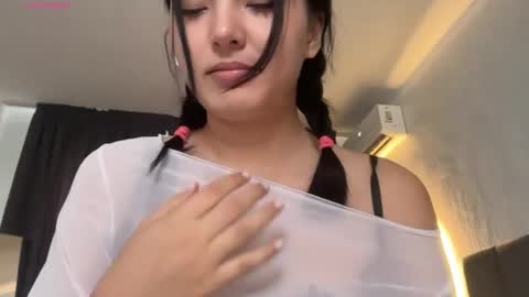 Snapshot of minnie_joy_ chatting on June 2026 12:22:02 PM Joy online show from June 2026 12:22:02 PM