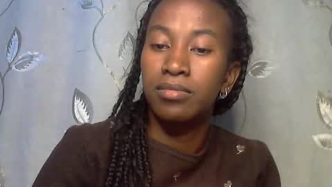 minouch211907 online show from April 2026 06:31:01 PM