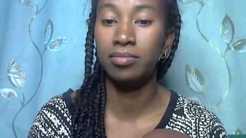 minouch211907 online show from April 2026 04:09:02 PM