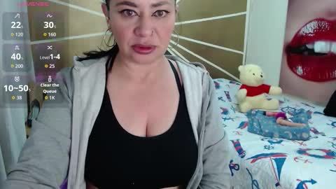Vicky online show from October 2025 02:11:01 AM