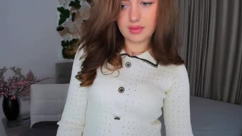 Emma online show from February 2025 10:40:02 PM