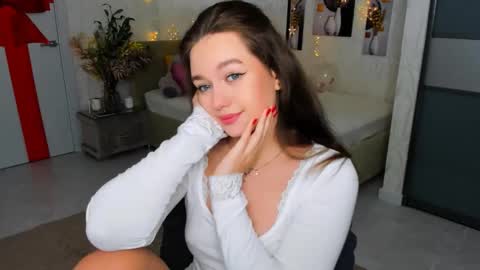 Emma online show from February 2025 07:21:01 PM